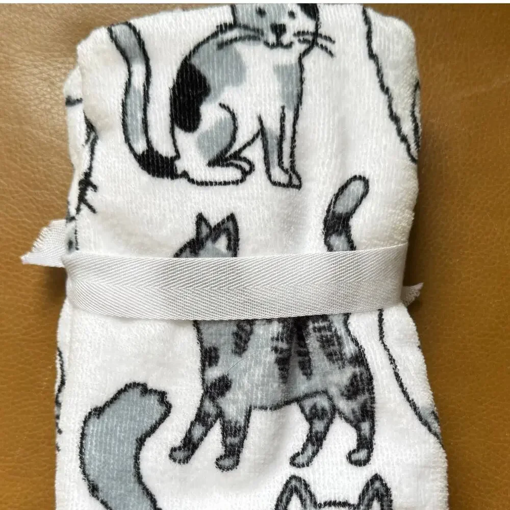NWT Deborah Connolly Designs Tip Towel White Black Grey Cat NEW